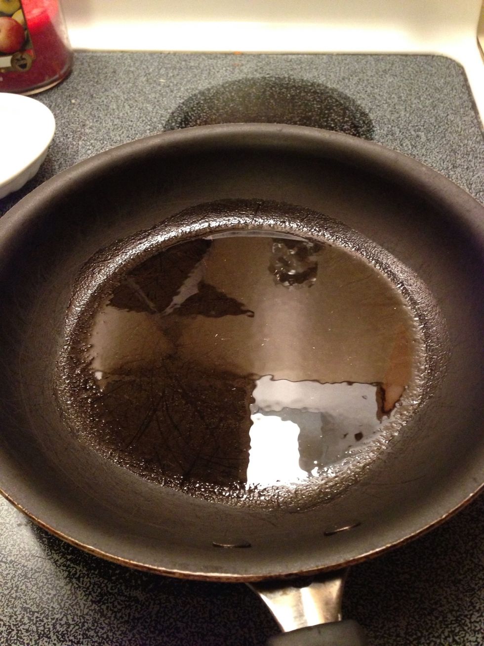 Heat until its smoking use a cast iron pan if you have it you need a good sear!