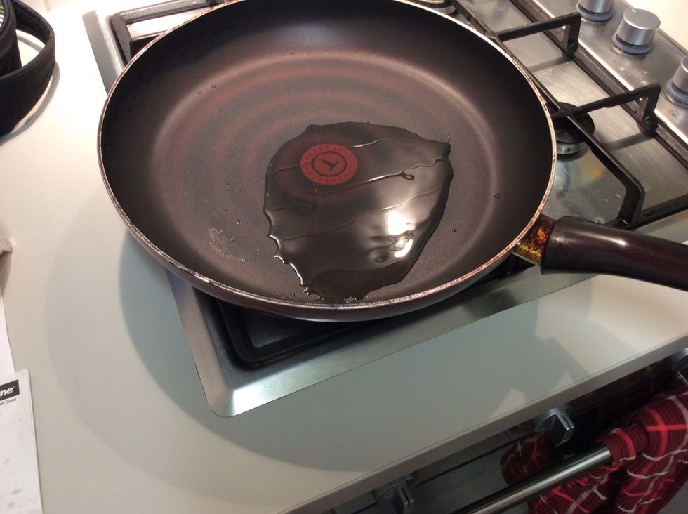 Heat up a pan to medium heat and add 2 table spoons of oil