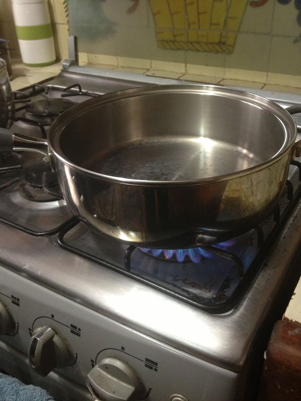 Heat up the EMPTY pan for a couple of minutes.