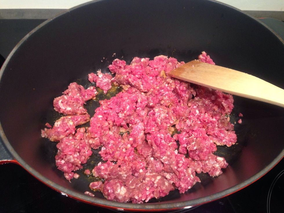 Heat your oil and stir in the curry. Then fry your beef.
