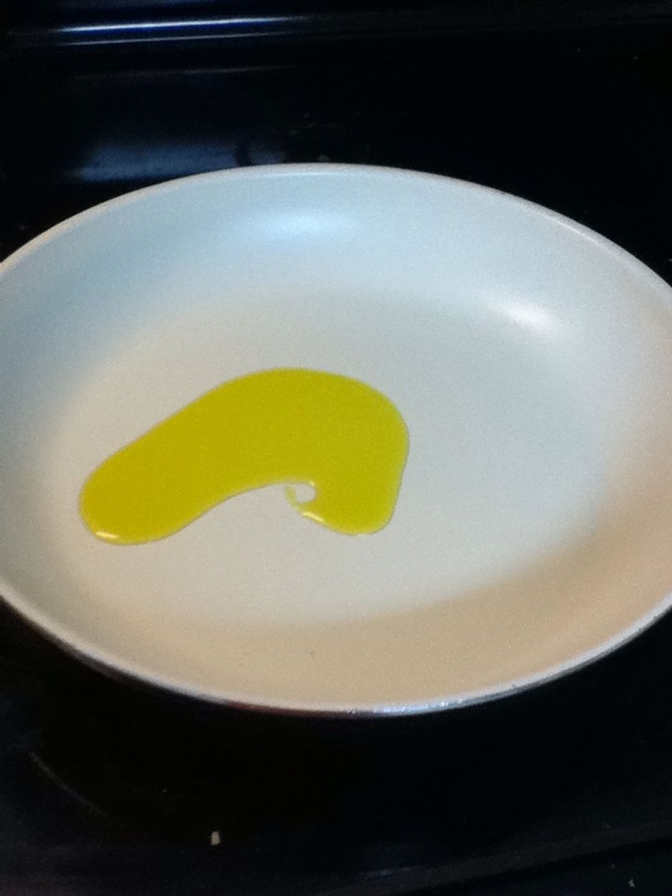 Heat your pan with some olive oil. Around medium heat.