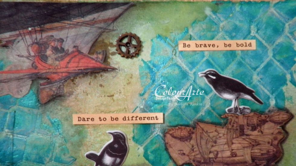 Here are a few closeups. Top of page.