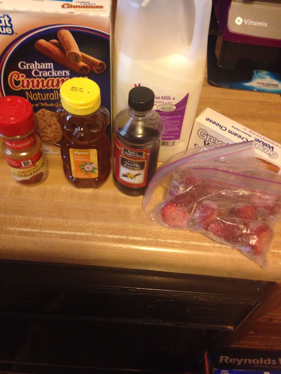Here are ALL of the ingredients. Cream cheese, milk, honey(you can use sugar or stevia or whatever you prefer) and your spices/flavors(vanilla,cinnamon), graham crackers and strawberries