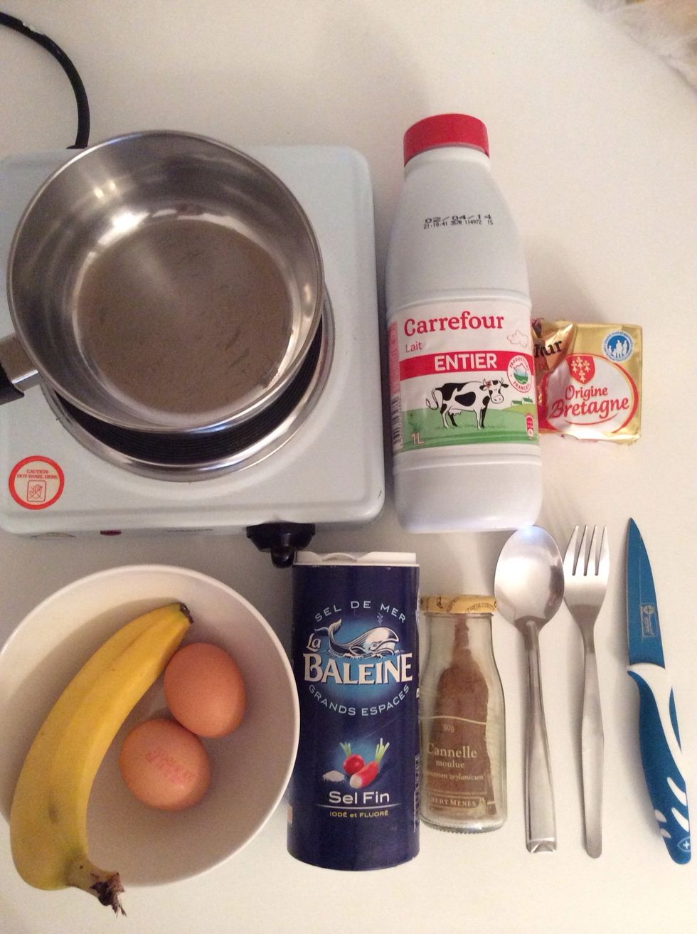 Here are all of the ingredients! If you are eating hardcore paleo then go ahead and leave the butter out and substitute the (whole)milk for a non-dairy version. (any nut milk like almond or coconut)