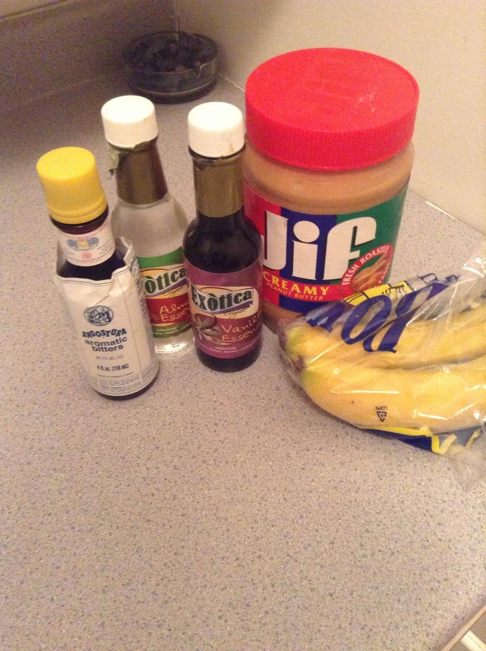Here are all the ingredients you are going to be using.. See how little and you really only need 1 - the bananas lol but I wanted to jazz it up a bit