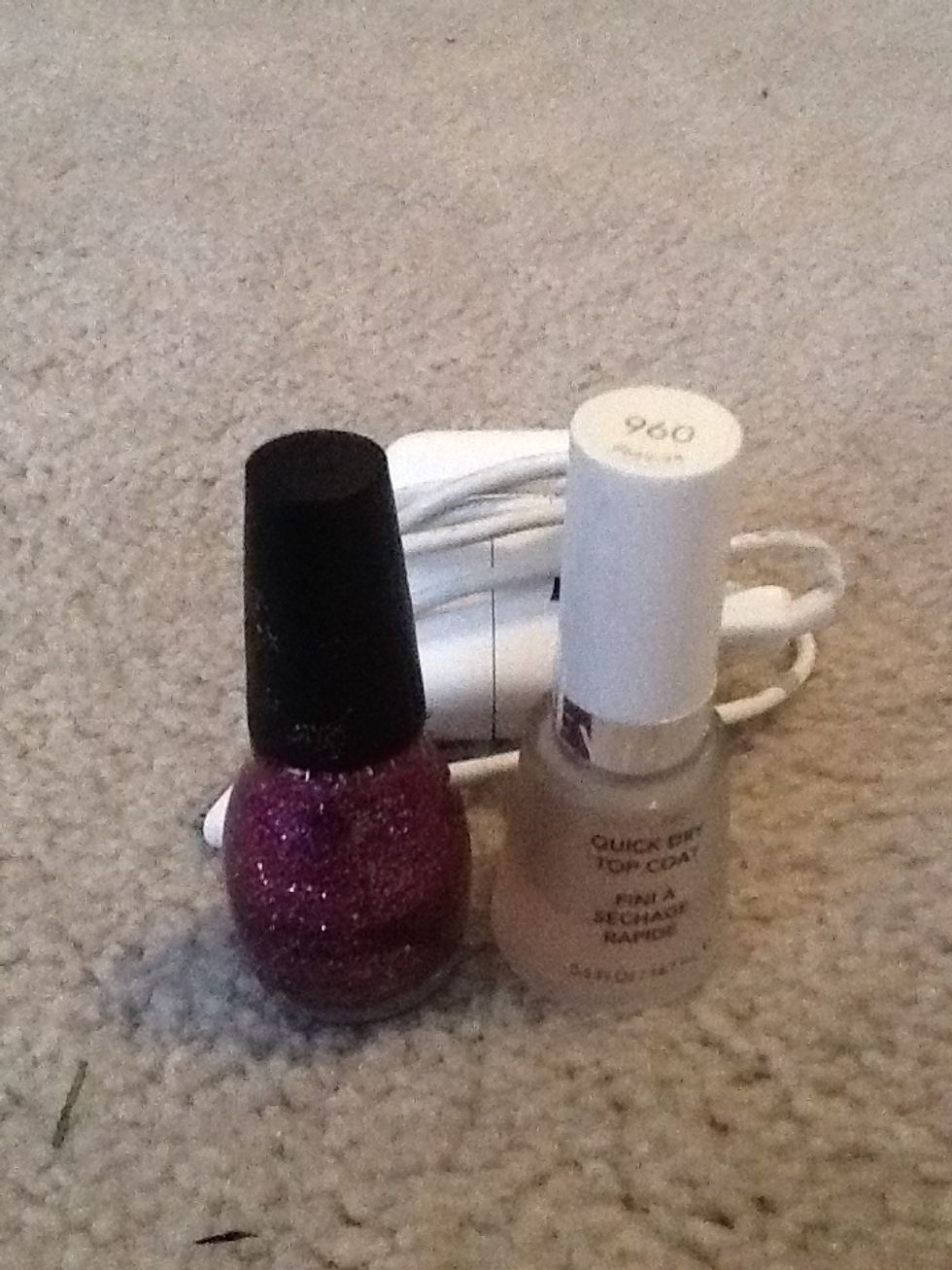 Here are my supplies I am using for this:: Sinful Colors glitter in 'i miss you' #930 and Revlon Top Coat