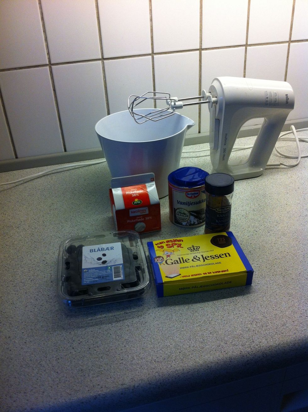 Here are the ingredients for the filling