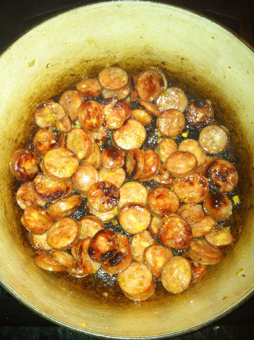 Here comes some love \ud83d\udc9a: comment on how lovely the girls are looking (yes my sausage is female I've decided)