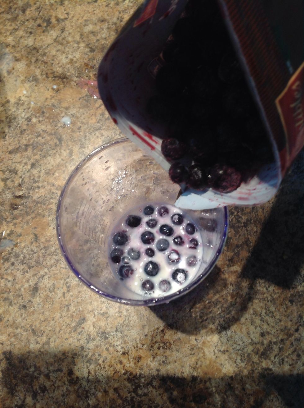 Here goes 3/4 cup of blueberries !