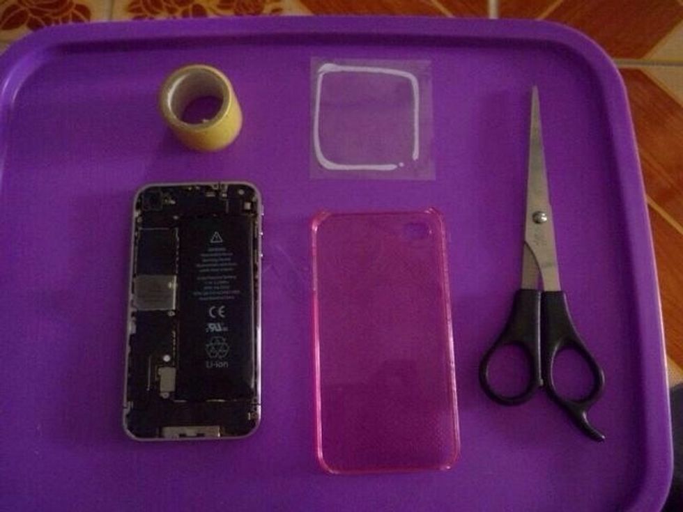 Here how its look like when iPhone backplate opened. I use tape to stick clear plastic plate on the casing. It will be the protector to the lenses.