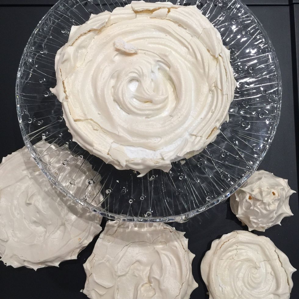 Here I have the 5 layers of meringue