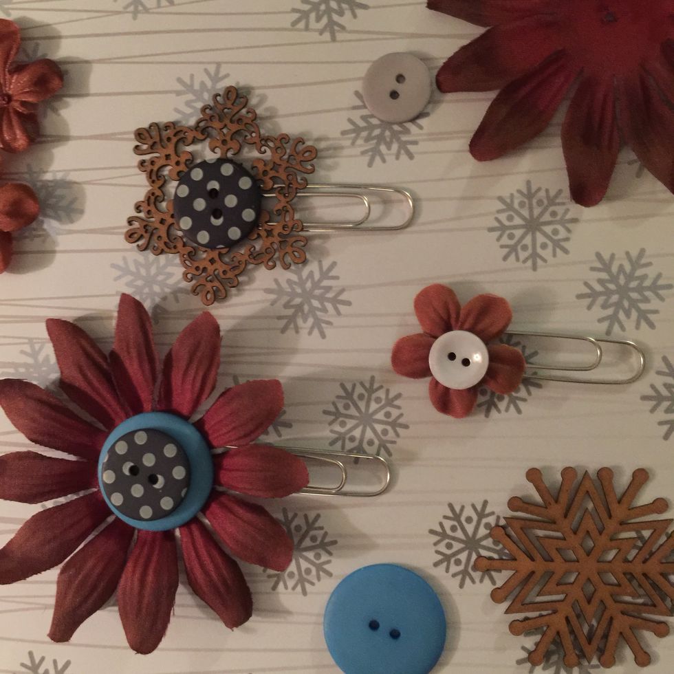 Here I made decorative clips using items from the Bundle!