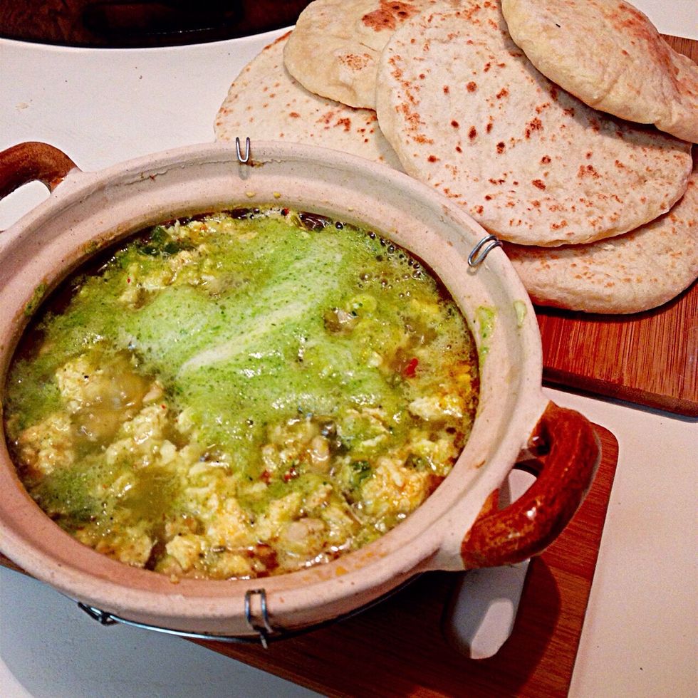 Here I serve it with chicken broth a Yemeni traditional dish (salta). I'll post the recipe of salta later on.