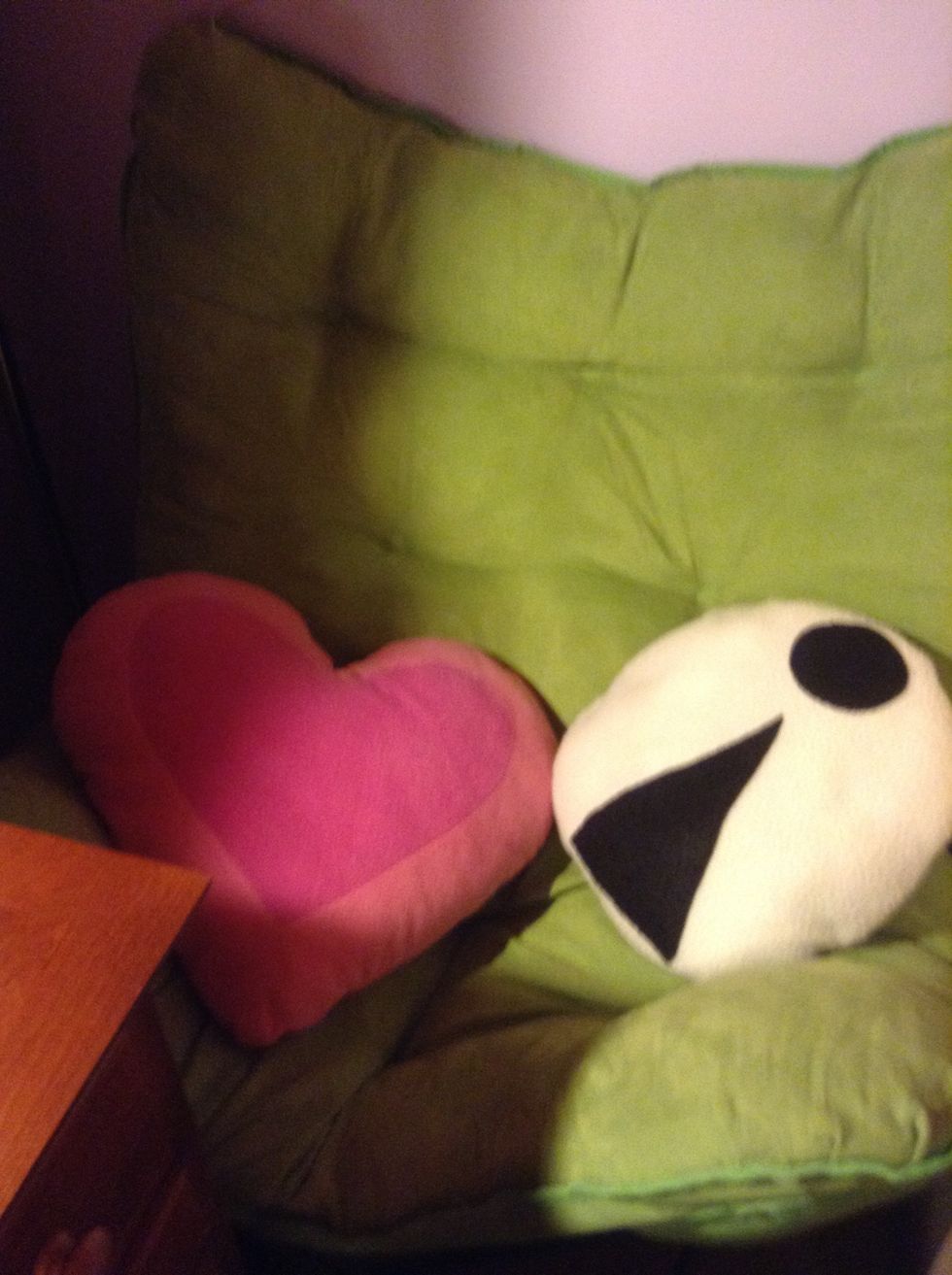 Here is a messed up chair. Want to fix it?