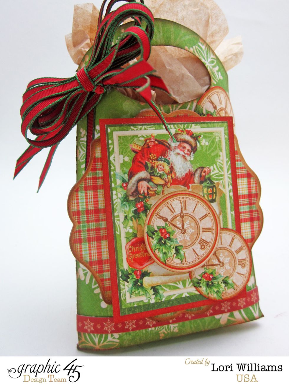 Here is my mini gift bag all decorated and ready to brighten someone's day with a small trinket.