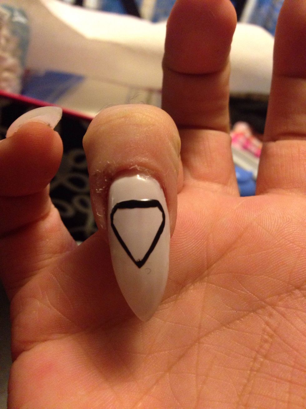 Here is the completed outline. (Don't mind the cuticles)