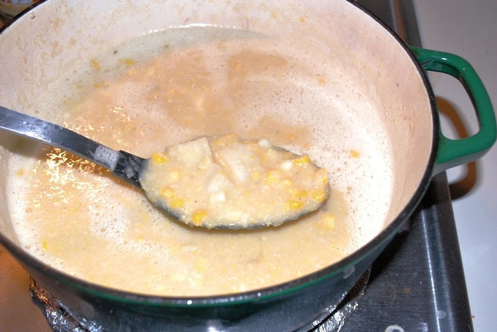 Here is the final result. Spoon into bowls and enjoy with a nice piece of crusty bread!