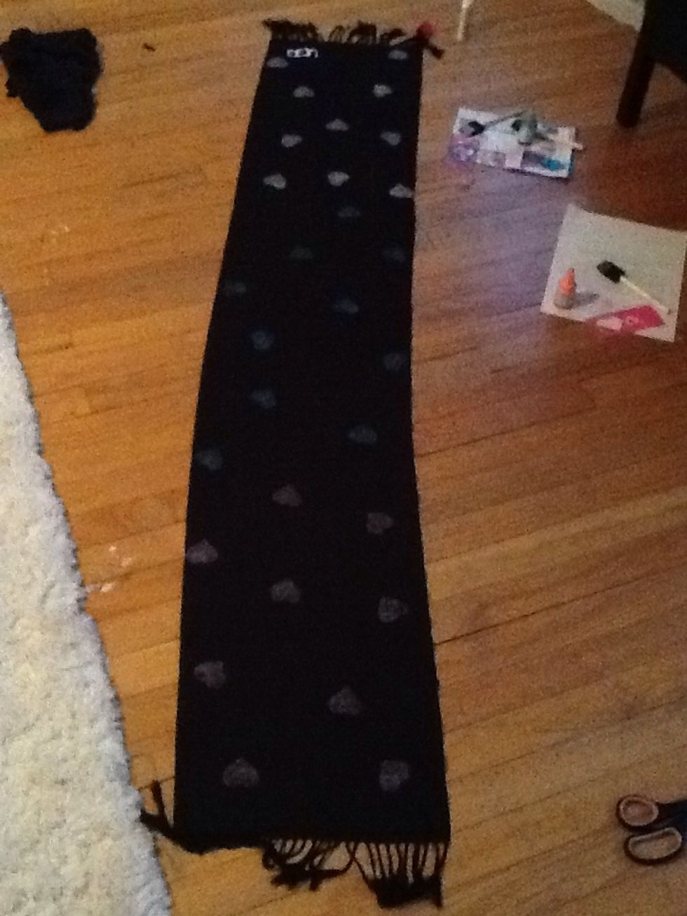 Here is the finished product! (Again,the colors are brighter in person) I used neon pink this time