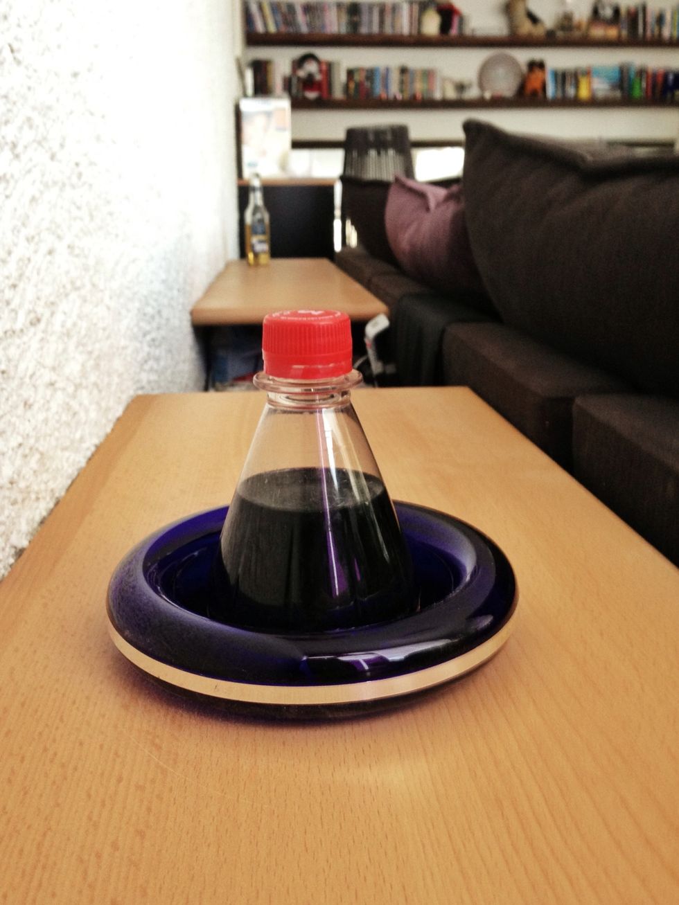 Here is what it looks like on top: Neat & clean, holds a 1-liter bottle and keeps it cool for about two hours. You can easily take it out for cleaning.