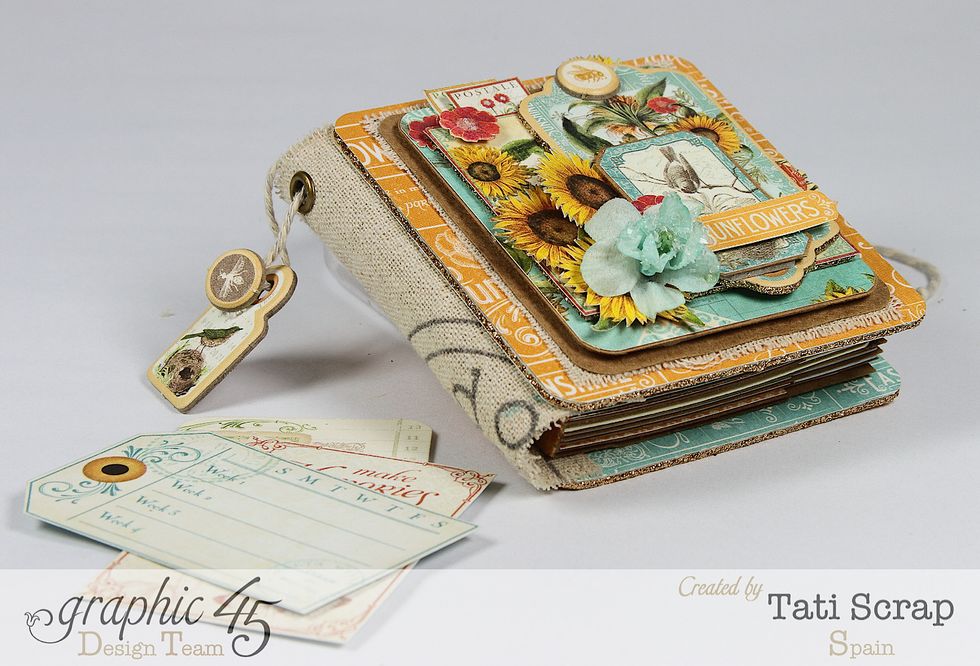 Here, my mini address book finish! Hope you like it...Thanks :)www.tatiscrap.wordpress.com