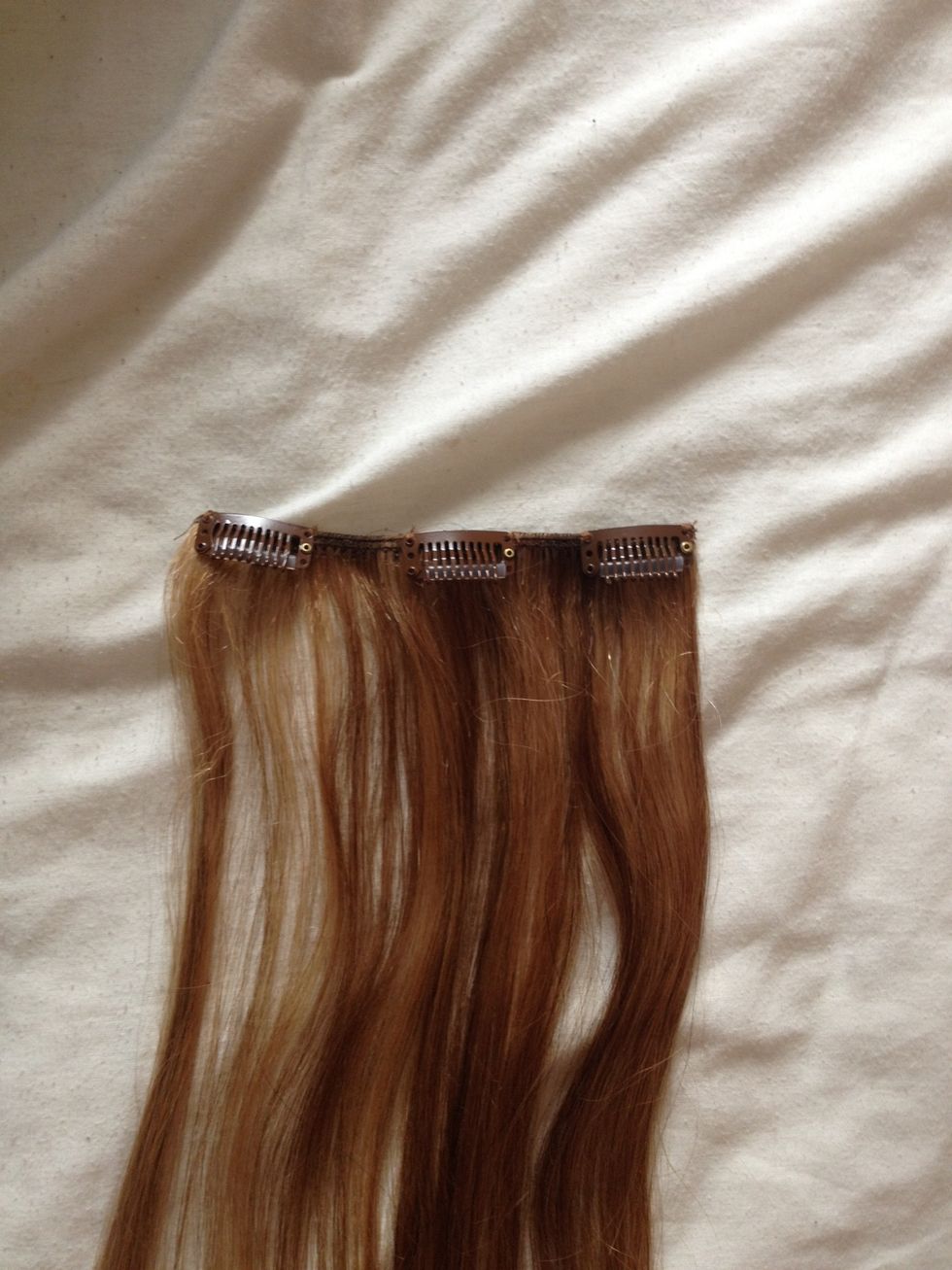 Here's a picture of one strip that has clips on