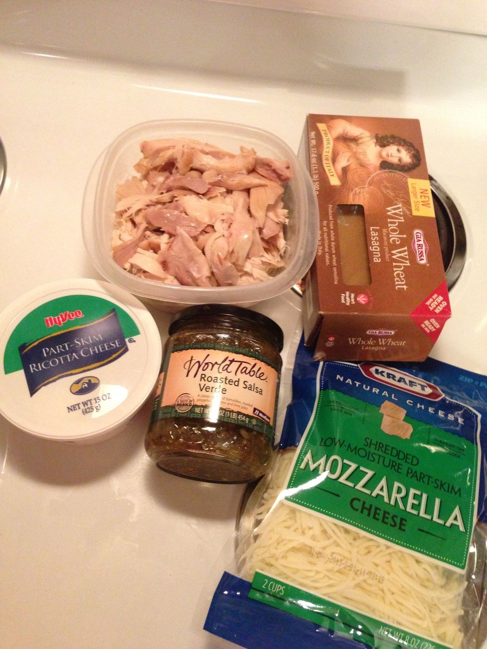 Here's all the supplies you'll need. I'm using left over garlic chicken pulled off the bone.