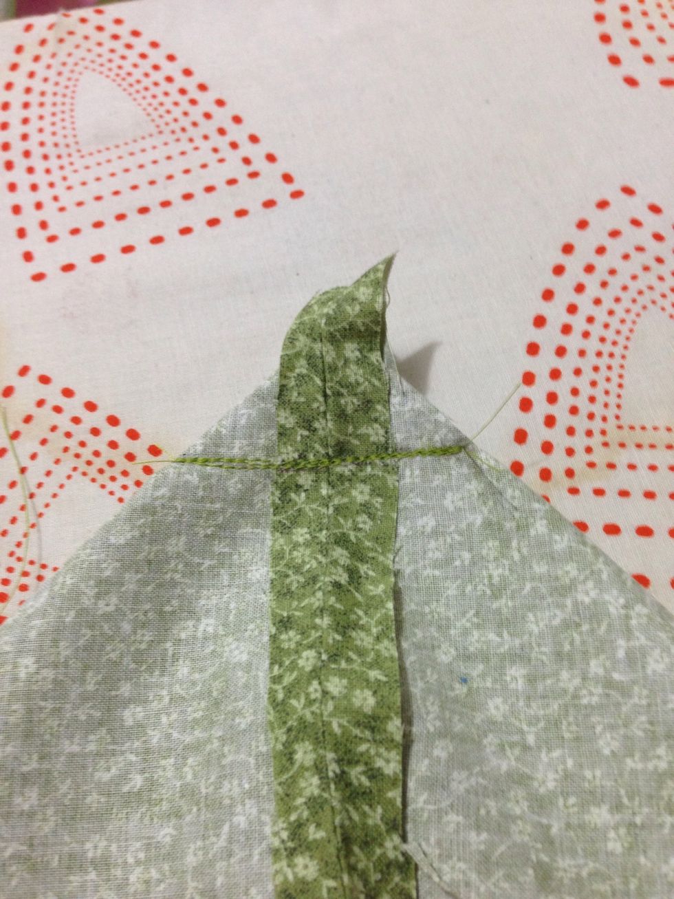 Here's how the corner will lock when you are done.