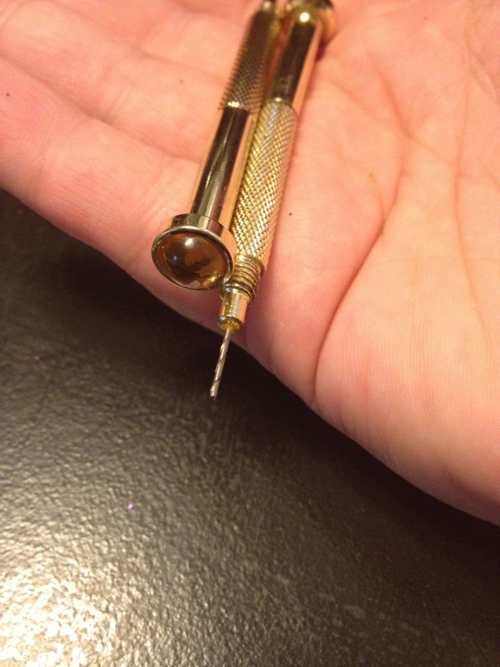 Here's my new nail piercers where I pierce the tip of the nail to add charms :)