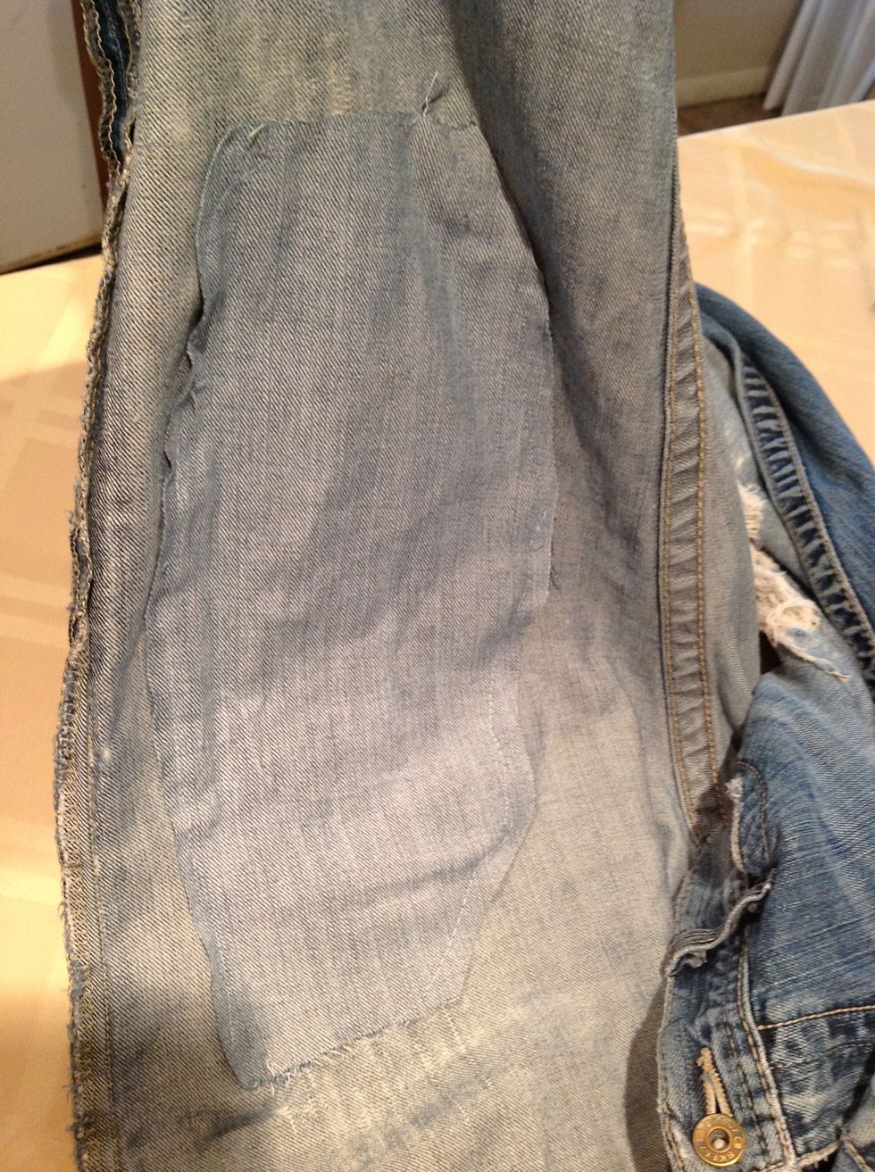 How to mend holes in torn/worn jeans - B+C Guides