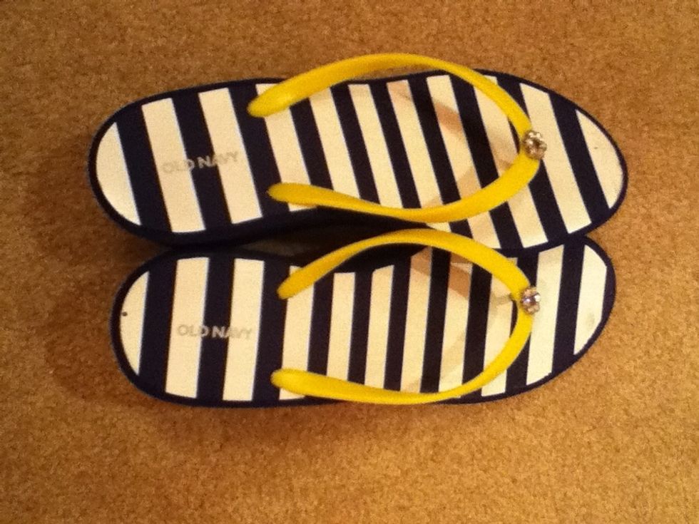 Here's my shoes. See the yellow?? Bright and happy!