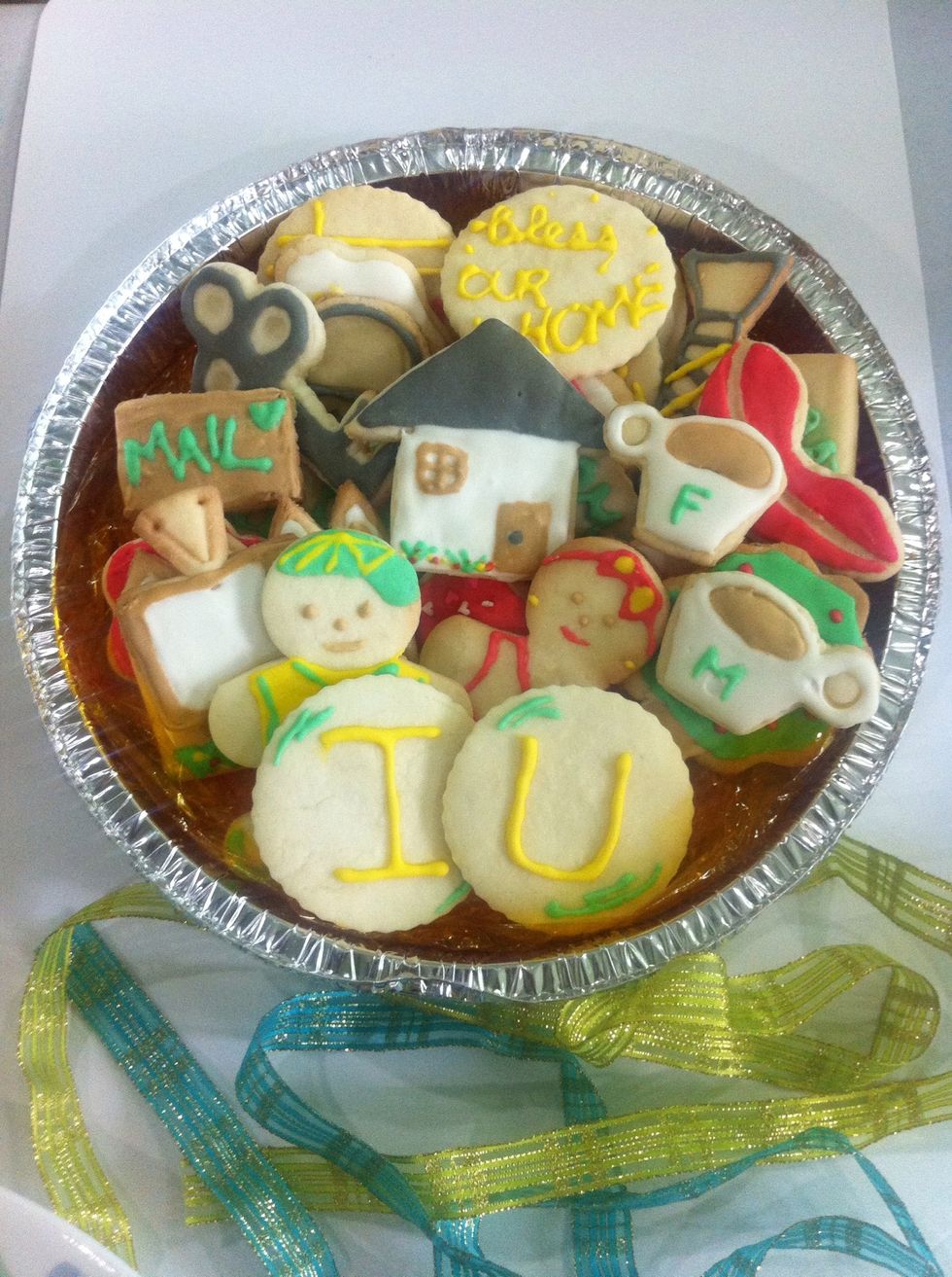 Here's my yummy & easy House Warming Theme Sugar Cookies!