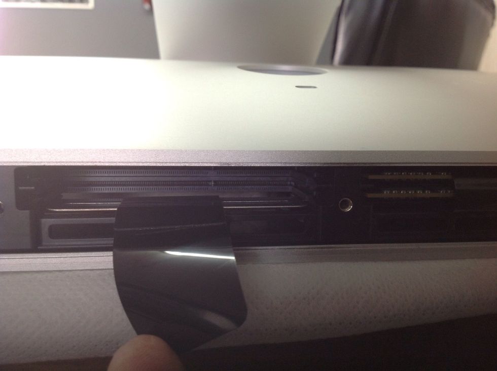 Here's the empty slots on left side.