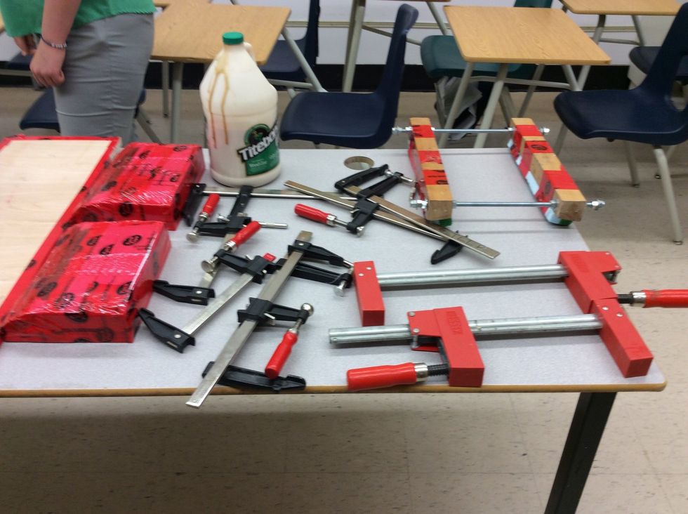 Here's the materials you will need to build a drop deck.  2 Large F-Clamps 2 Medium F-Clamps 4 Small F-Clamps Bottle of TiteBond III Wood Glue 1 Base Cual 2 Tail Cuals 1 DropDeck Mould