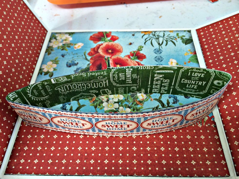 Here's what the belly band looks like. You should be able to slide it over the card.