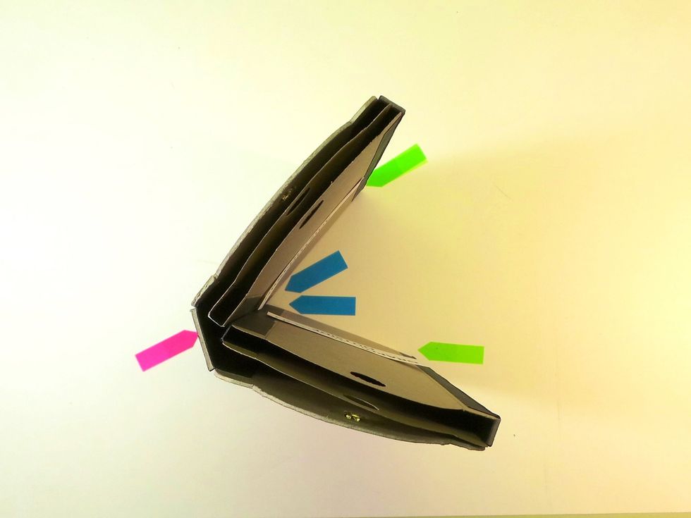 Here's what the skeleton of the mini-album looks like from above. Red = Main (7/8") Spine between covers, Green = 3/8" spines and Blue = 1/4" spines. The album folds in on itself from both sides.