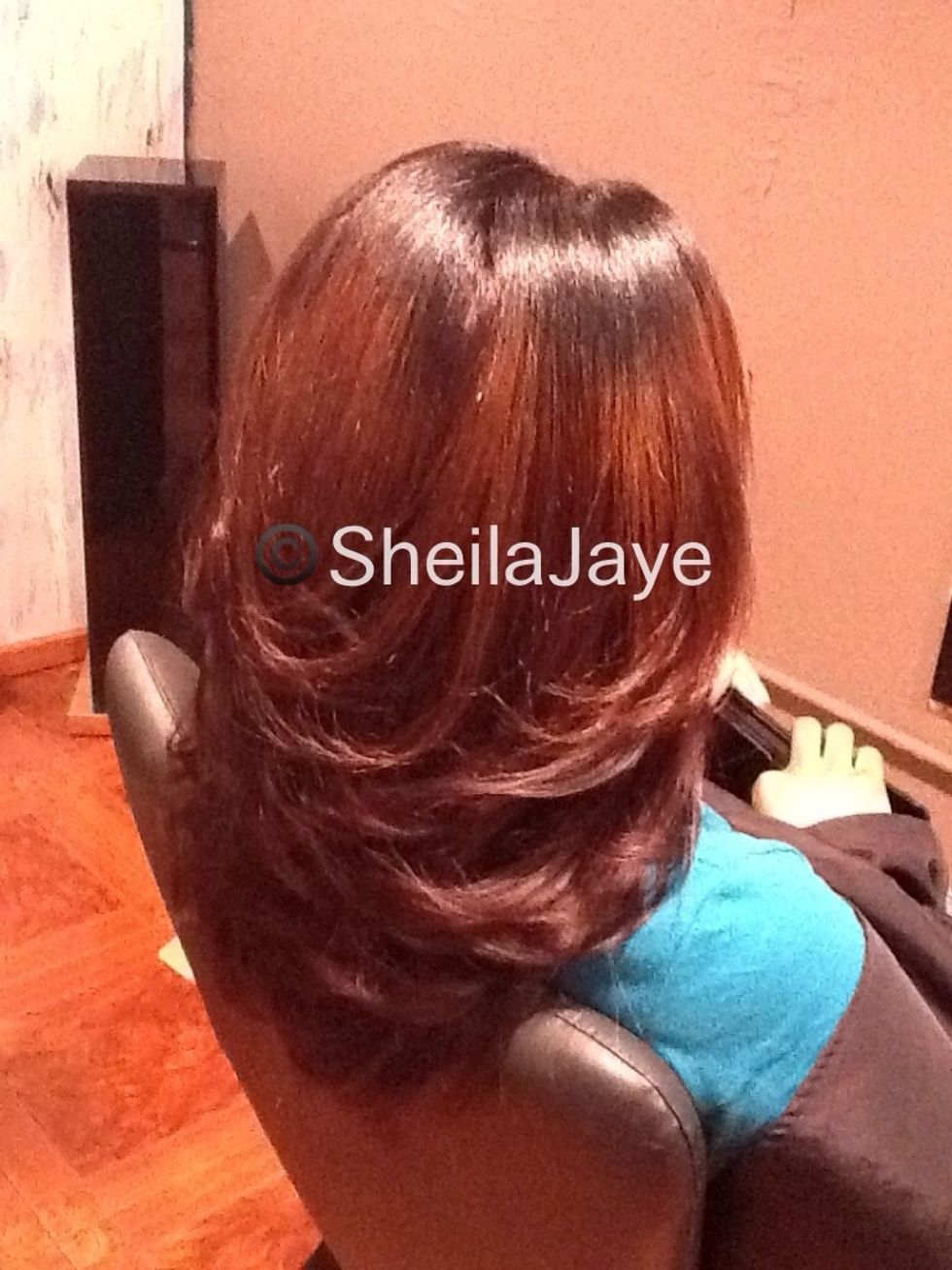 Here, the line was cut first, then I added the layers according to this guide by holding the hair up,allowing the length to drop while using a TRAVELING guide.