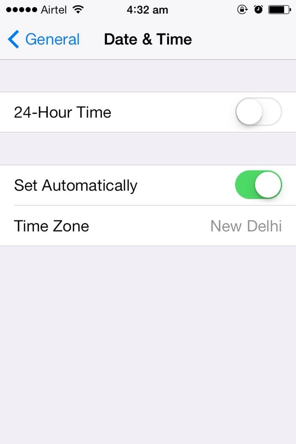 Here there is an option where your phone can automatically set the time. All you have to do is switch it off. Just temporarily.