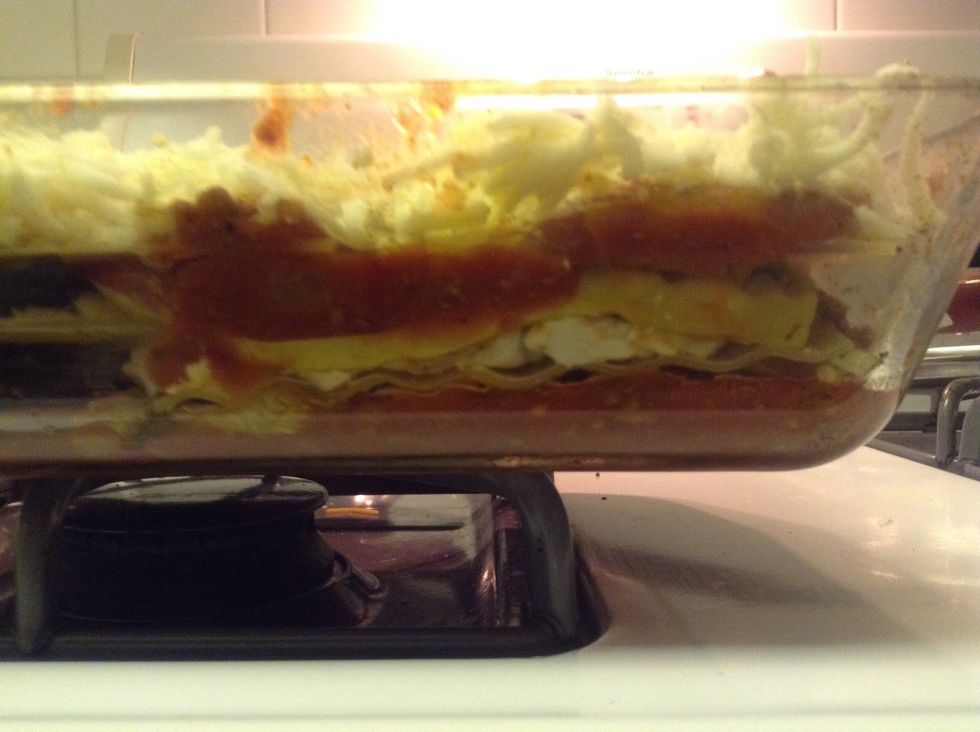 Here you go, 2 layers of lasagna pasta and 2 layers of veggies.. Surrounded by bolognaise sauce and goat cheese in the middle