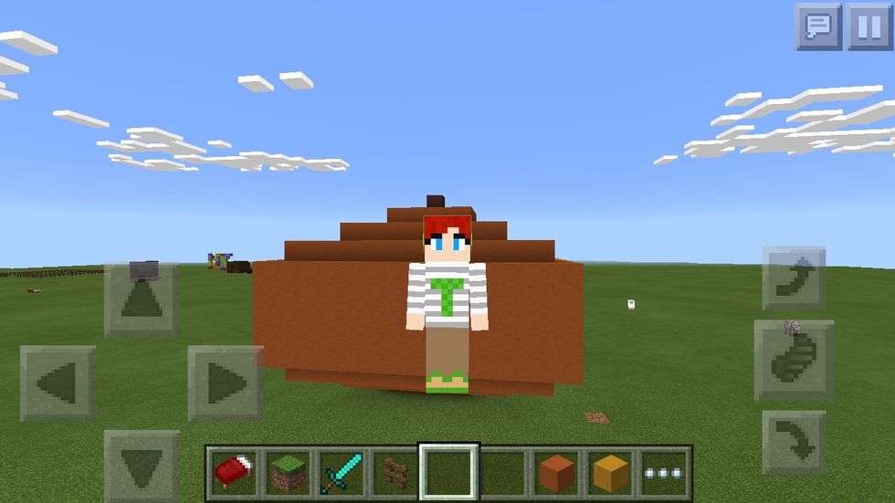 Hey guys!! Today I will teach you how to make a decorative pumpkin on Minecraft Pe or Pc!