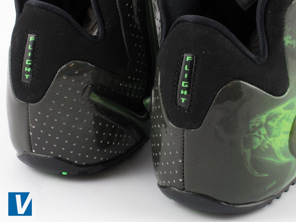 High quality stitching can be hard to replicate. Check carefully that the stitching on the heel of the Hyperflight panels is well hidden but evenly spaced where visible.