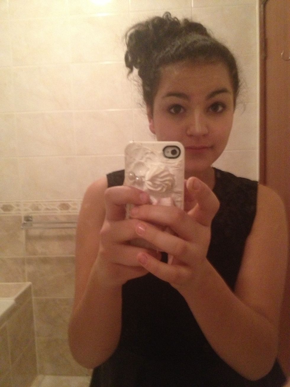 Highlight the nose I used a yellow concealer here.