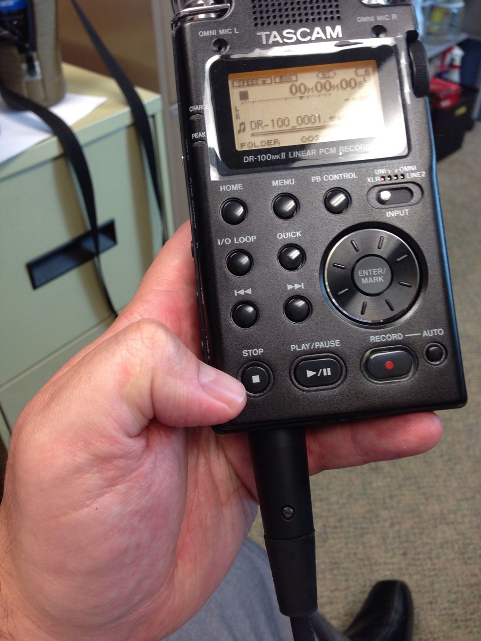 HIT THE RECORD BUTTON TWICE.  AFTER THE FIRST TIME THE BUTTON WILL FLASH IT IS NOT RECORDING. HIT IT AGAIN AND THEN IT WILL GLOW STEADY TO RECORD.    THIS IS VERY IMPORTANT!  HIT STOP WHEN FINISHED.