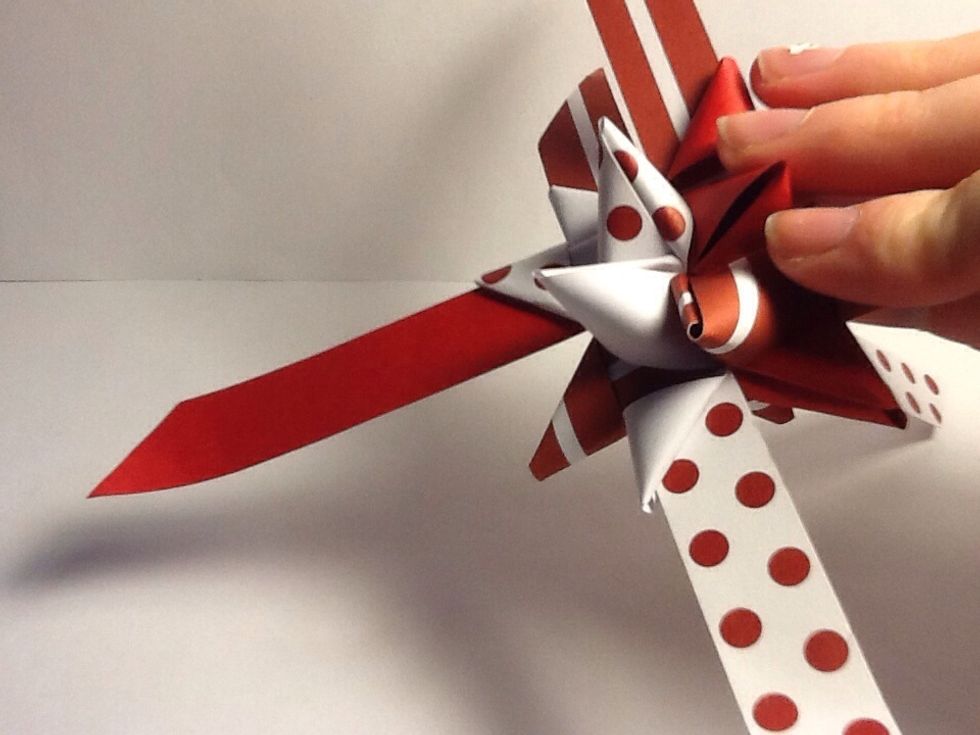 Hold your star like this so you don't ruin what you've already done !