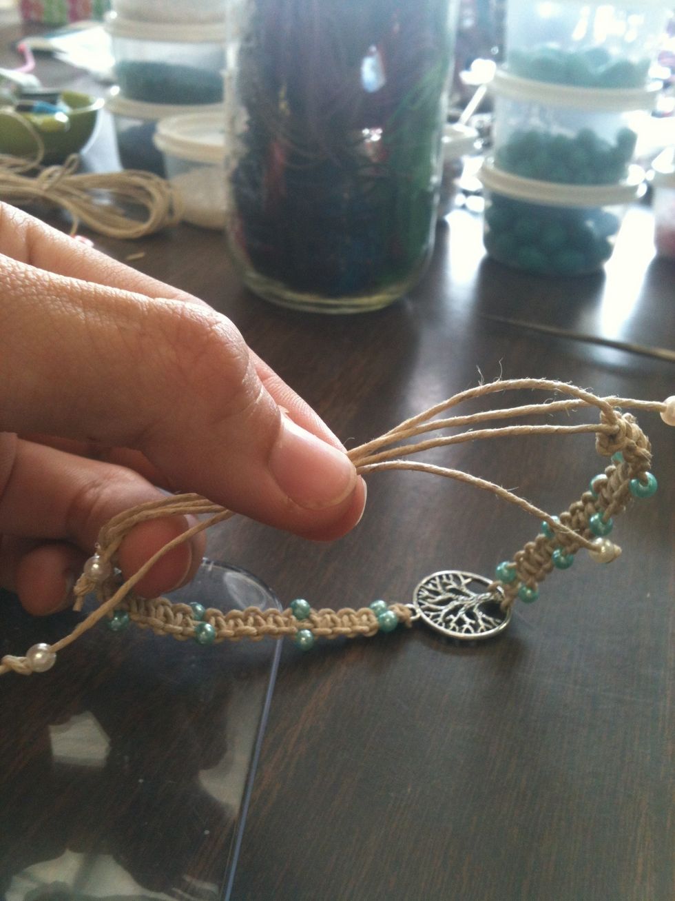Hold your strings together like this