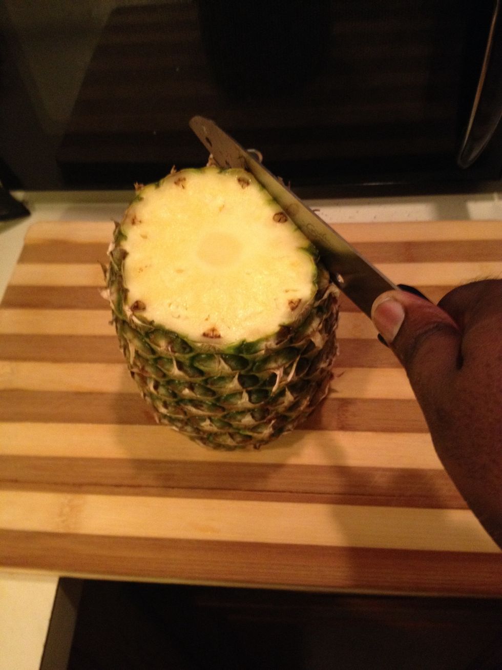 How to cut a pineapple into tidbits B+C Guides