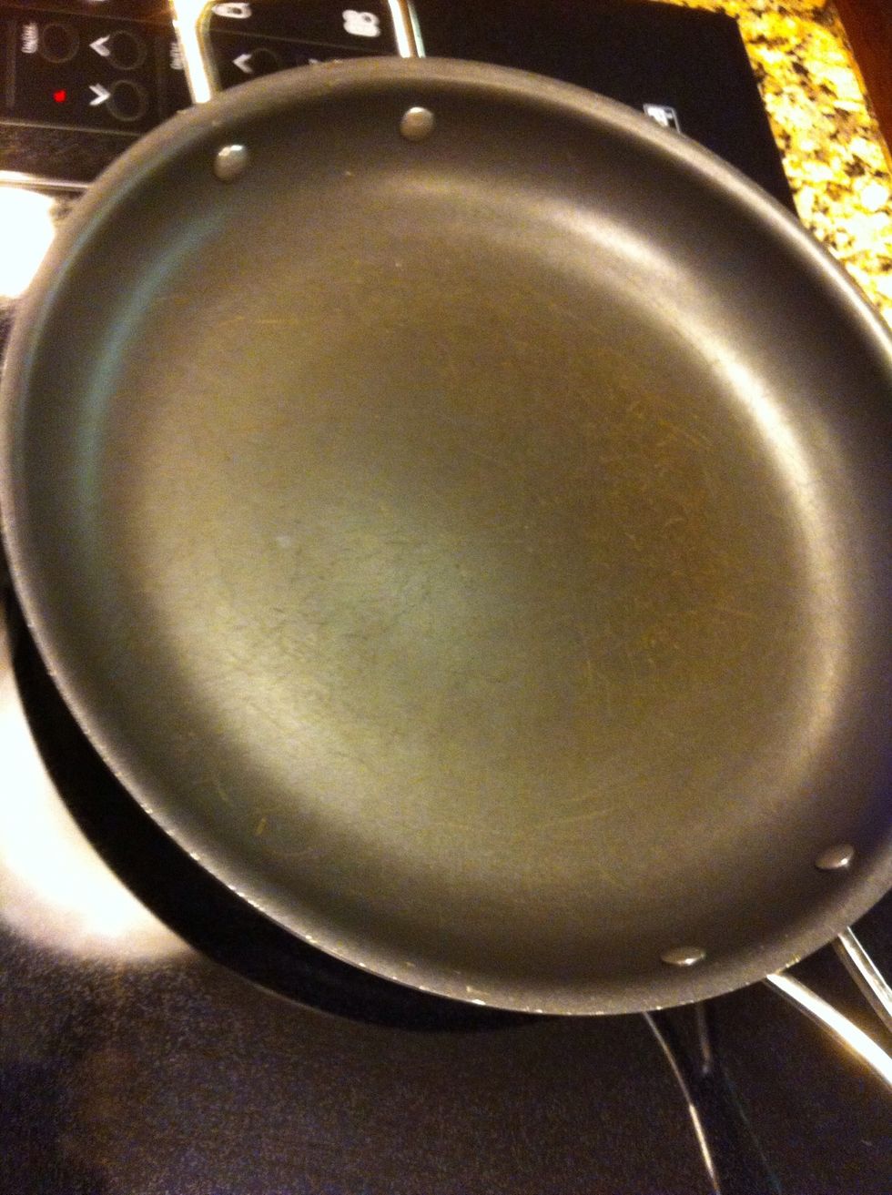 Hot hot skillet! I have mine on the highest heat setting