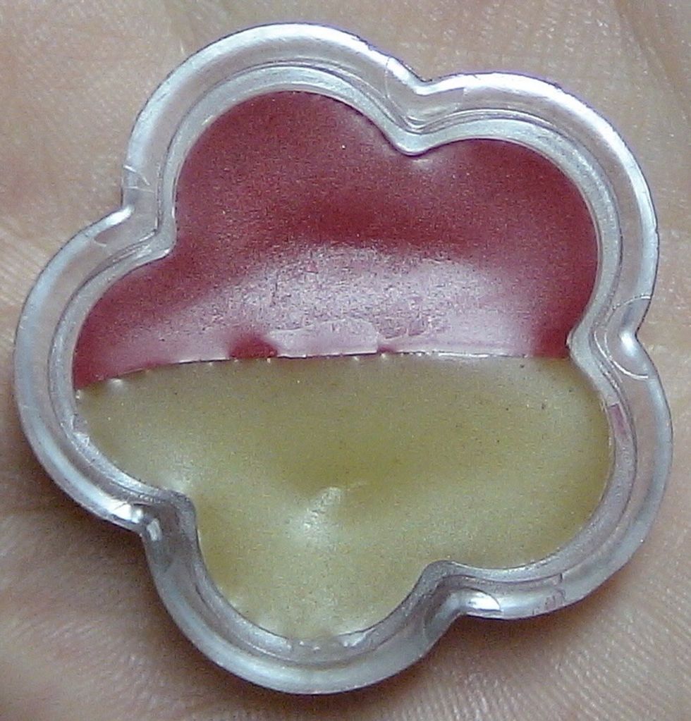 How does a body balm differ from a lip balm? I use the same recipe for both, but I consider the flavour of the oil and I tend to add a flavour oil for my lips. Add some mica for colour!
