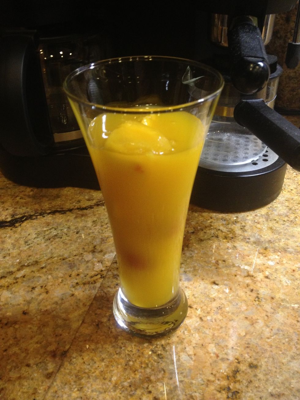 how it looks after mango juice is added (tastes even better!)