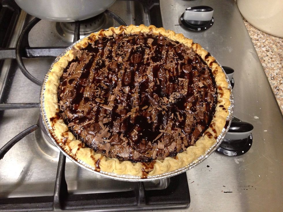 How to make a brownie walnut pie