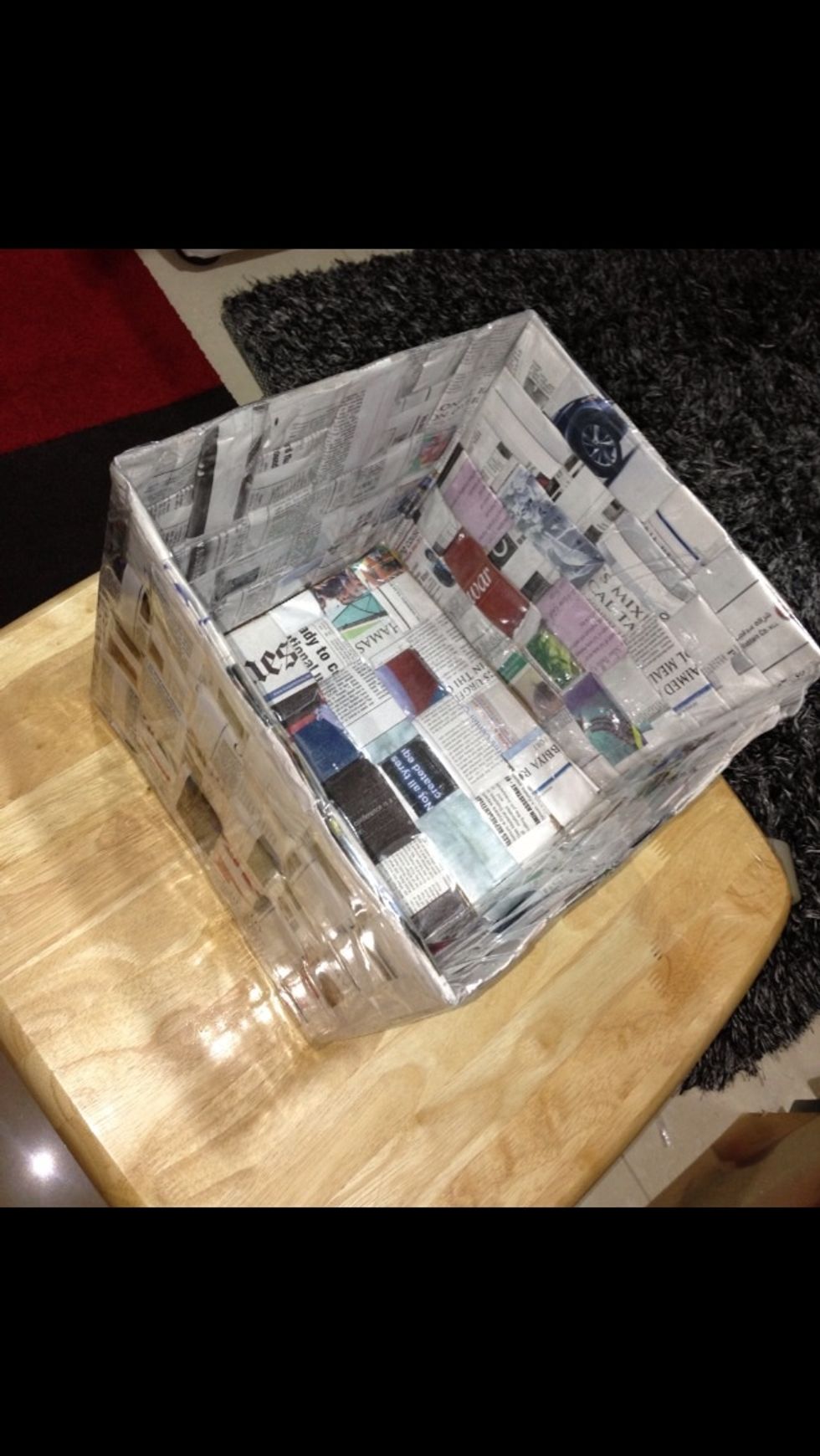 How to make a woven newspaper box!
